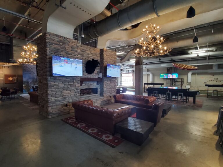 Recreation clubhouse AV system and display installation by Alanson Media